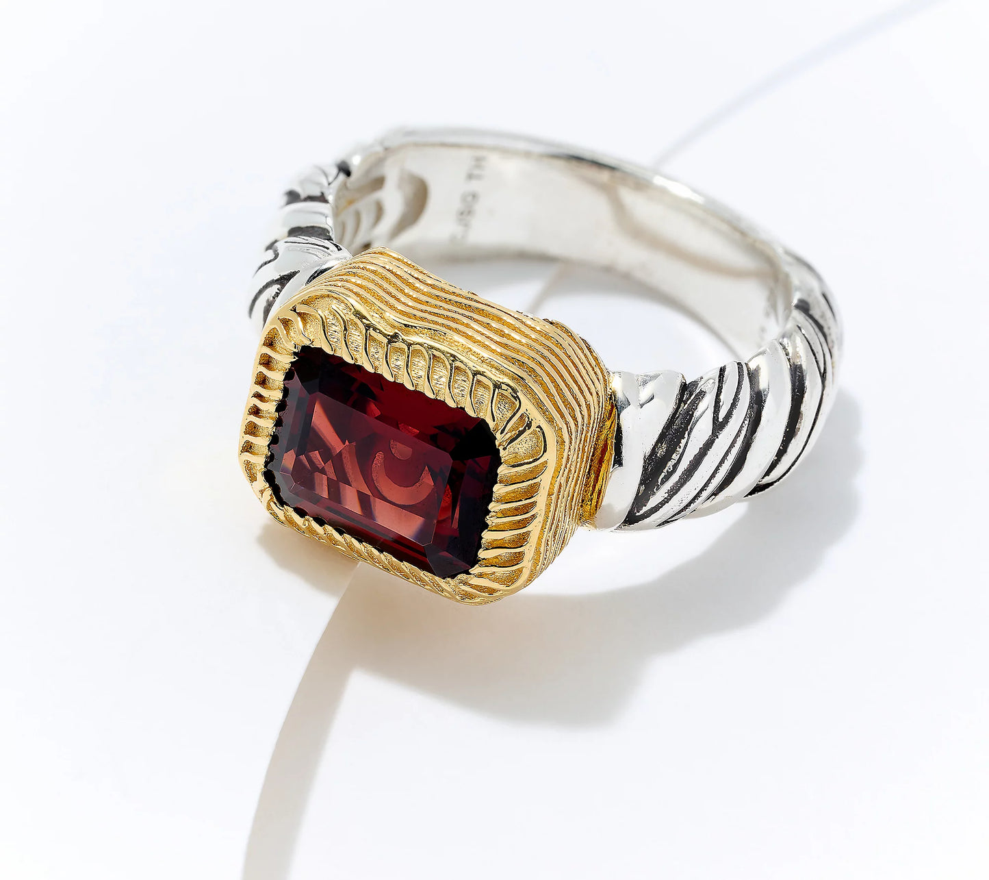 💎Two-Tone Gemstone Ring – Bold, Beautiful, and Brilliant